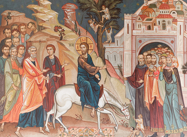 Mit dem Palmsonntag beginnt die letzte Woche vor dem Osterfest. Christus zieht auf einem Esel in Jerusalem ein. Die Menschen jubeln ihm zu und breiten ihre Kleider und Palmzweige vor ihm aus. Christus wird von seinem Leiden und Sterben noch einmal al